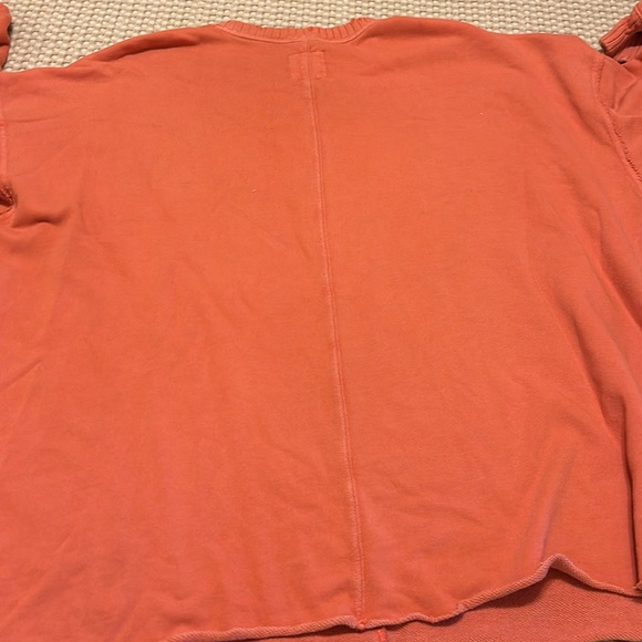 AE light weight sweater distressed around sleeves & collar like top size small - Picture 4 of 4